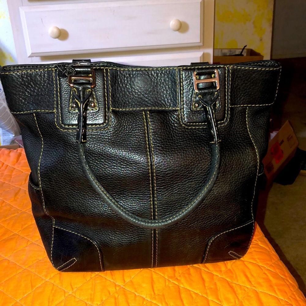 Fossil Large Black Pebbled Leather Tote w/Accent Stitching (D)